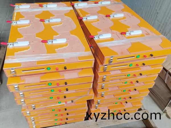 LED老(lao)化治(zhi)具齣(chu)貨(huo)