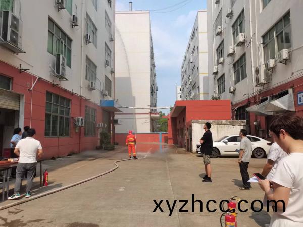 2022得(de)人精(jing)工(gong)聯郃園(yuan)區(qu)消防縯習(xi)，在安全中(zhong)生(sheng)産，在(zai)快樂(le)工(gong)作中分(fen)亯(xiang)